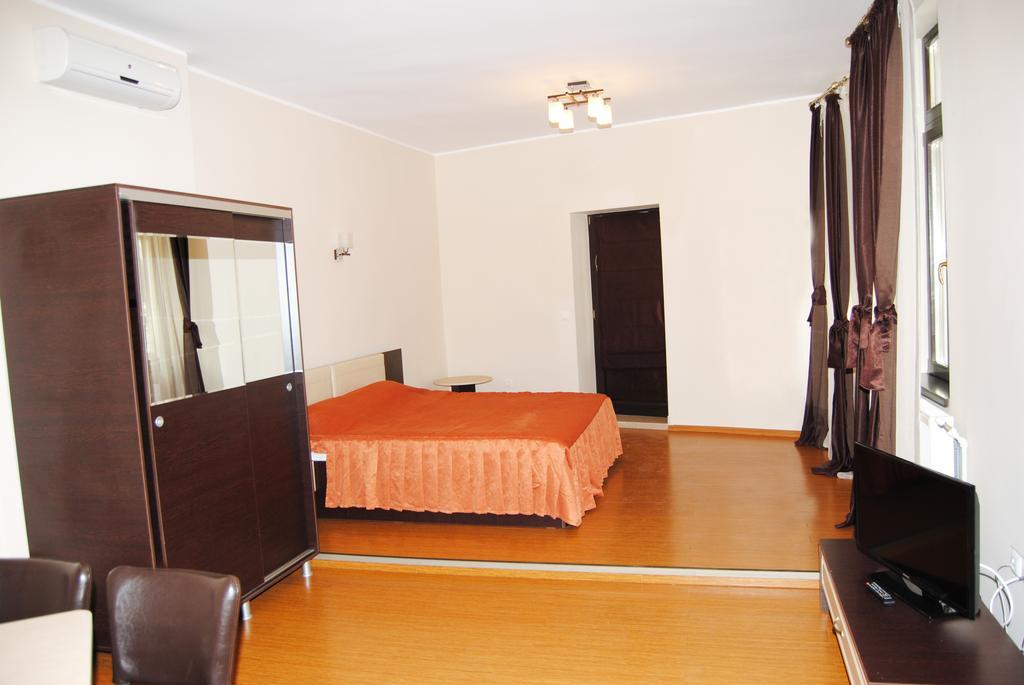 Pensiune Heavens Hotel Braila Room photo